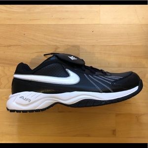 Nike baseball/softball turfs: dipped pitching toe!